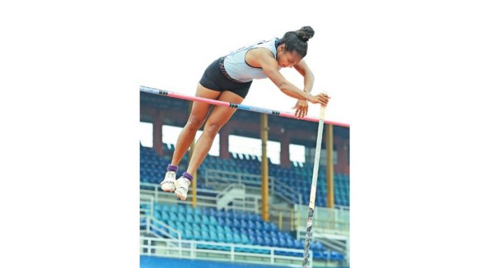 කාන්තා රිටි පැනීමේ ඉසව්වේ ශ්රී ලංකා වාර්තාව අලුත් කරයි.