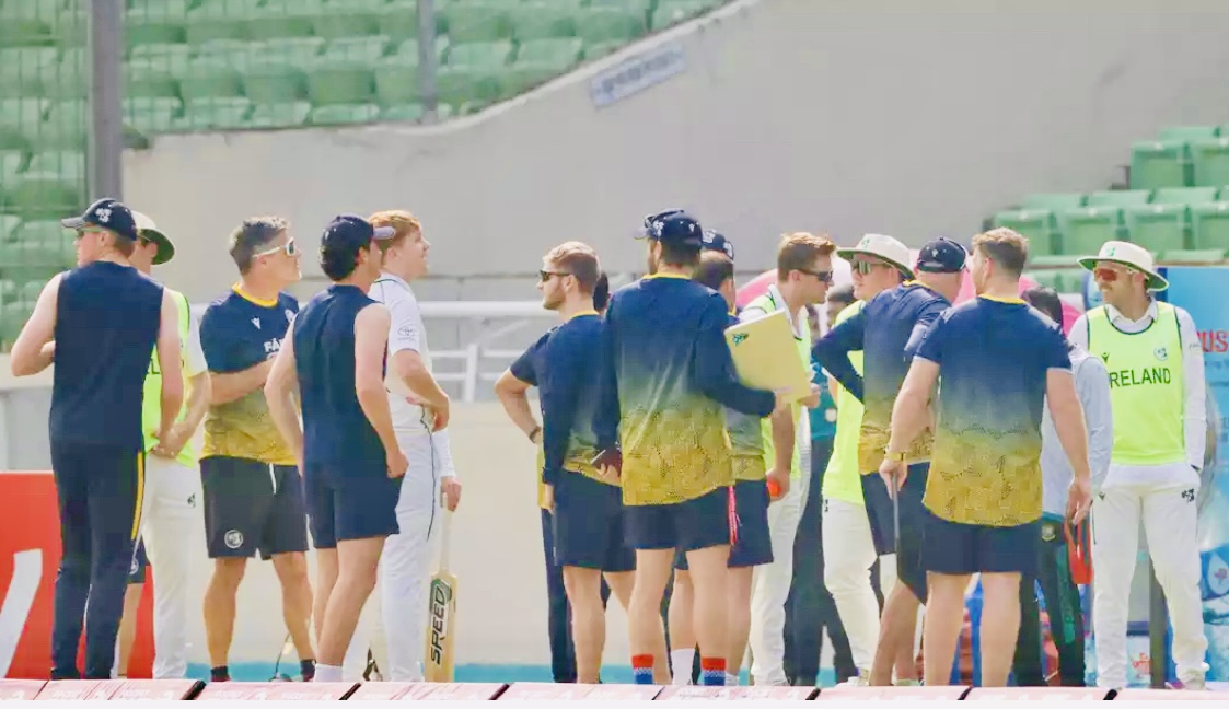 බංග්ලාදේශ – අයර්ලන්ත ටෙස්ට් තරගය ක්රිකට් තරගය අතරතුර භූ කම්පනයක් …..